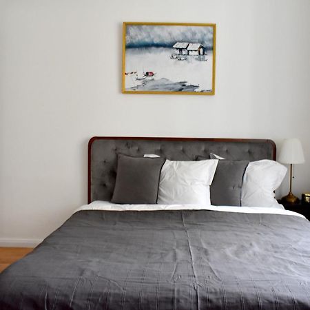 Lovely Apartment In Center Praag Buitenkant foto